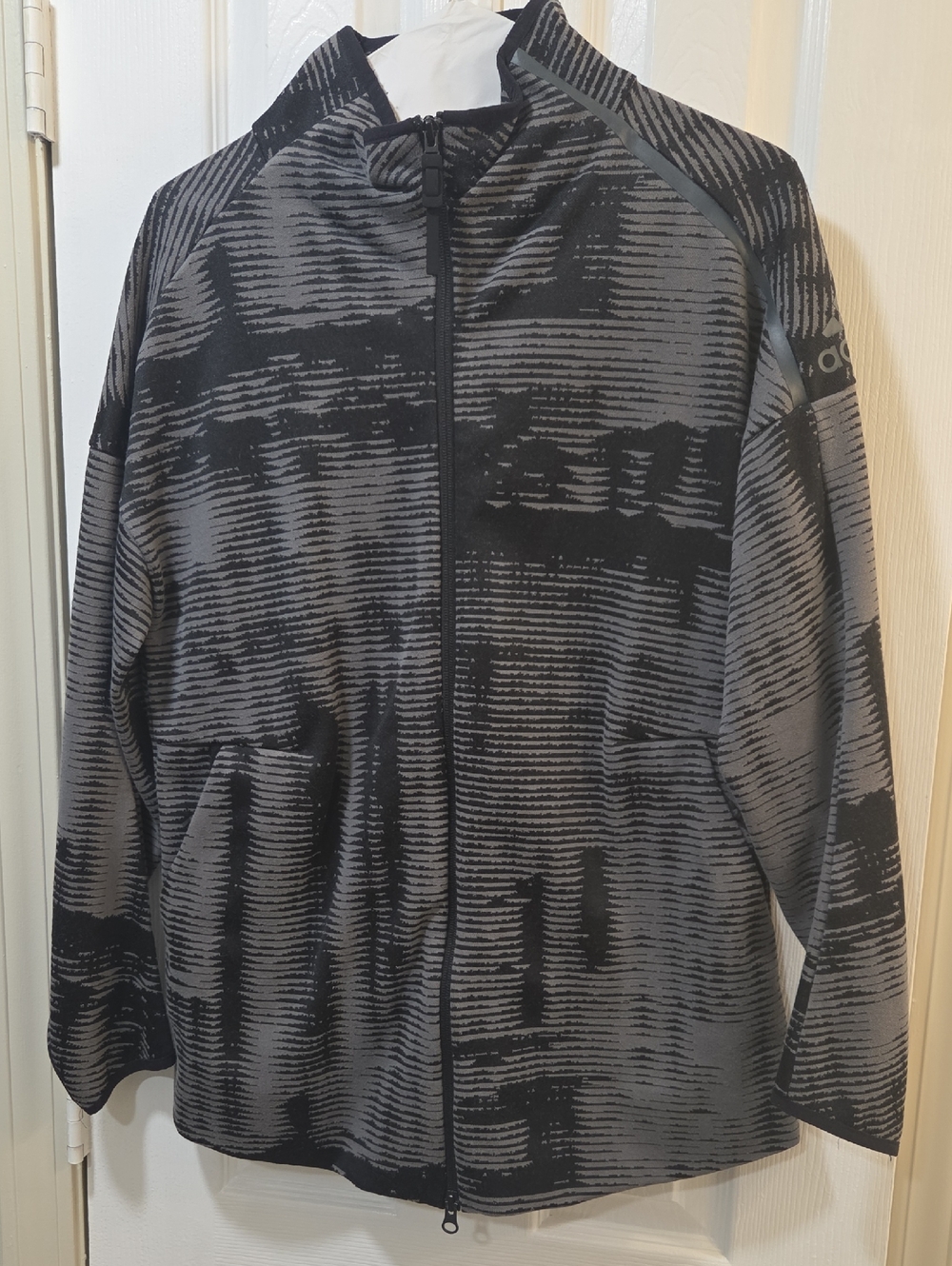 adidas Women’s Black & Gray Lightweight Full-Zip Jacket